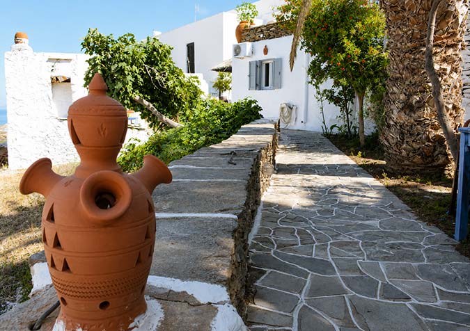 Το διαμέρισμα Κελάρι στο YiaYias home στη Σίφνο