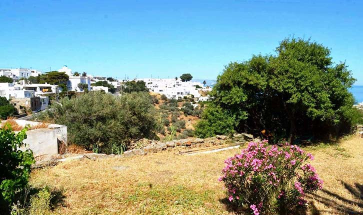Θέα στους γύρω οικισμούς από το διαμέρισμα Κελάρι στη Σίφνο